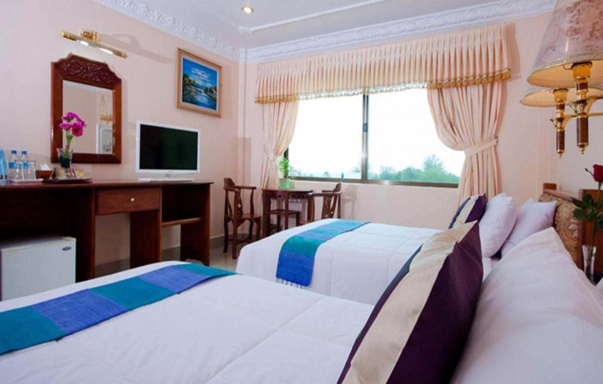 Golden Sand Hotel Sihanoukville Exteriör bild